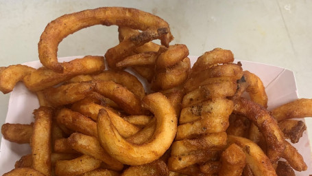 1/2 Lb Curly Fries
