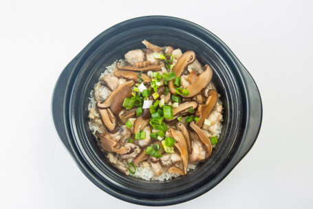Clay Pot Rice With Frog Legs And Chinese Mushroom Hé Wèi Dōng Gū Tián Jī Fàn