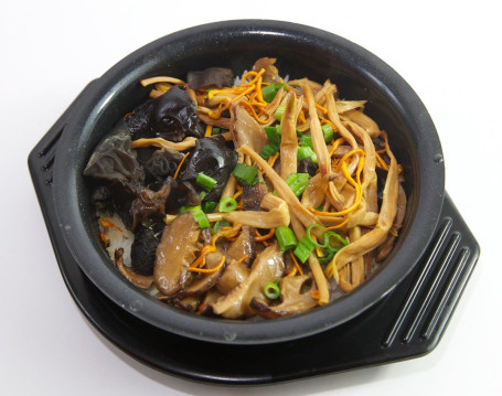 Clay Pot Rice with Mix Mushroom and Flowers (v) jiàn kāng gū sù bāo zǐ