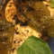 Bruschetta con hummus di ceci, friggitelli e polvere di aglio nero