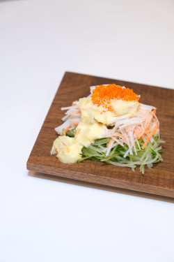 Yòu Zi Xiè Zǐ Shā Lǜ Tobiko Salad