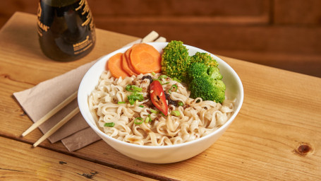 Noodle With Shallot Sauce And Stewed Egg Tái Shì Gān Bàn Miàn Yóu Cōng Hán Lǔ Dàn