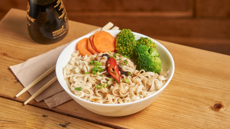 Noodle With Peppercorn Sauce And Stewed Egg Tái Shì Gān Bàn Miàn Jiāo Má Hán Lǔ Dàn
