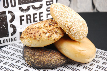 Pack Of 4 Mix Bagels (Plain, Onion, Poppy Seed, Sesame)