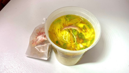 16. Mei Fun Soup With Chicken Or Pork