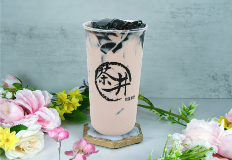 Xiān Cǎo Hēi Wū Lóng Nǎi Chá Grass Jelly Black Oolong Milk Tea