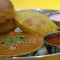 Puri With Chicken Curry