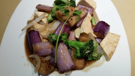 58. Ca Tim Tofu (Eggplant With Tofu And Broccoli)