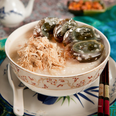 Xià Huǒ Pí Dàn Shòu Ròu Zhōu Salted Lean Pork And Preserved Egg Congee