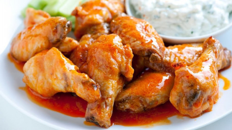 Sriracha Buffalo Chicken Wings