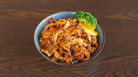 Beef Kimchi Don (Hot) Niú Ròu Là Bái Cài Gài Fàn