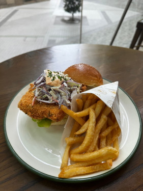 Frites Famous Fish Burger Frites Yú Liǔ Bāo