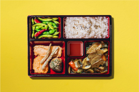 Yakii Duck Bento Box Zhāo Pái Yā Ròu Tào Cān