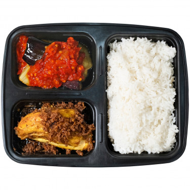 Nasi Putih Ayam Goreng Terong Balado