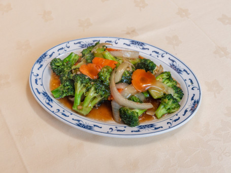 113 Stir Fried Broccoli With Oyster Sauce