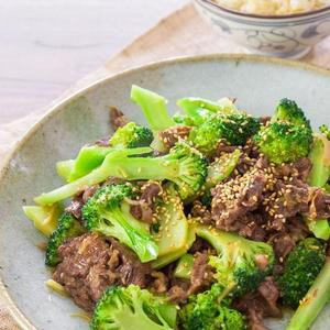 Broccoli Oksekød