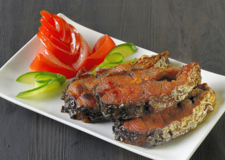 Shanghai Style Smoked Fish In Soy Sauce