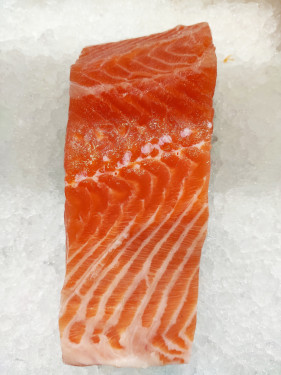 Salmon Sashimi (220G)