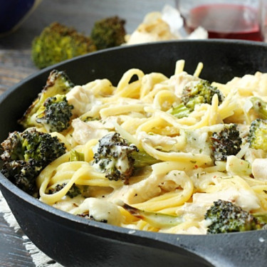 Klassiek Broccoli Kip Alfredo