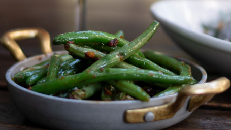Spicy Ginger Green Beans