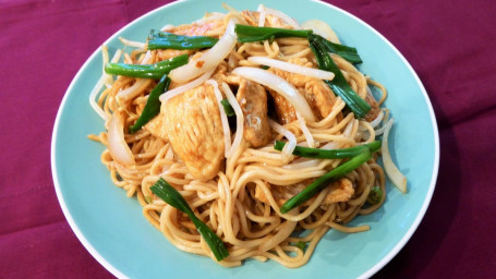 Chicken Noodles Jī Chǎo Miàn