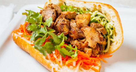 Sandwich Banh Mi Cu Carne De Porc