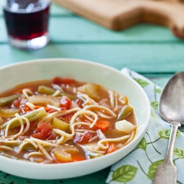 Zuppa Di Verdure Con Noodle