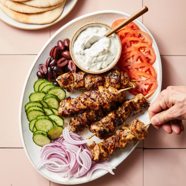 Piatto Di Souvlaki Di Pollo