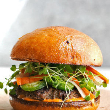 Spicy Sriracha Burger