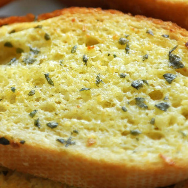 Supreme Garlic Bread