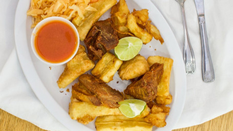 Yuca Con Chicharrón (Yuca Pork)