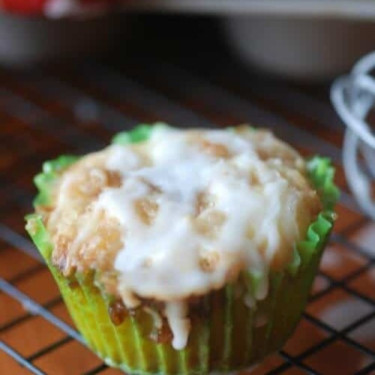 Muffin Streusel Z Cynamonem Z Białymi Czipsami Czekoladowymi