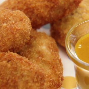 Chicken Nuggets (9 Pieces)