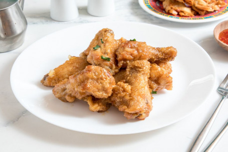 Crispy Chicken Wings (4 Pieces Per Serve)