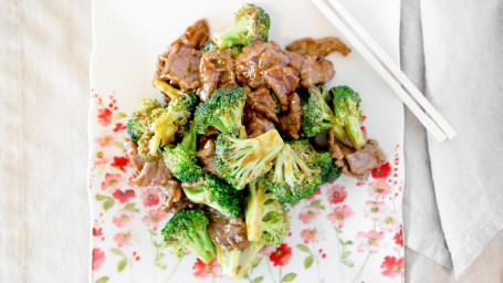 X19. Beef With Broccoli