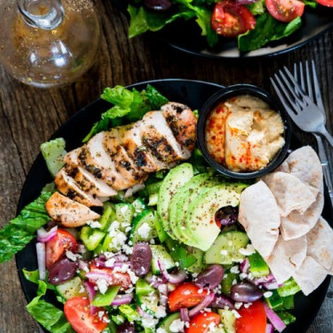 Med Salad With Grilled Chicken