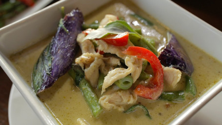 Green Curry Entrée Size Doesn't Come With Rice)