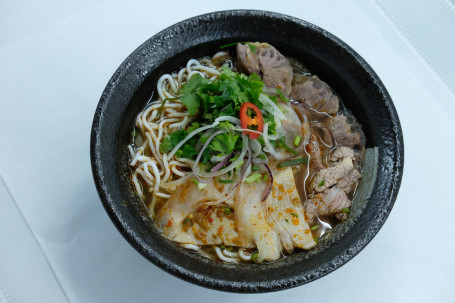 5 Bun Bo Hue (Spicy Beef)