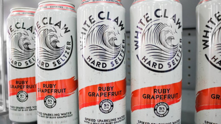 White Claw Raspberry Spiked Sparkling Abv 5% 6 Pack Can