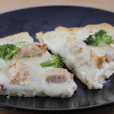 Chicken Broccoli Alfredo Pizza