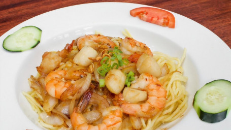 Prawn Scallop Garlic Noodles