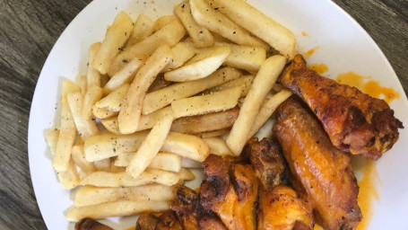 Chicken Wings And Fries Plate