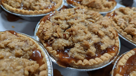 Apple Bourbon With Pecan Streusel Topping