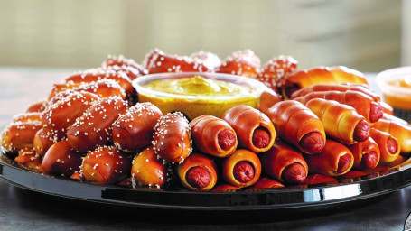 Mini Pretzel Dog Rivets Tray