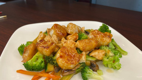 41. Low-Carb Scallops Chicken