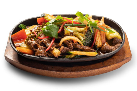 Sizzling Beef Stir Fried With Homemade Chilli Sauce