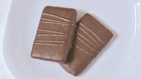 2 Graham Crackers In Dark Chocolate