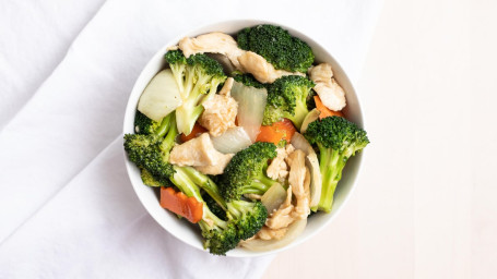 33. Chicken With Broccoli