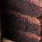Tort Uriaș De Ciocolată