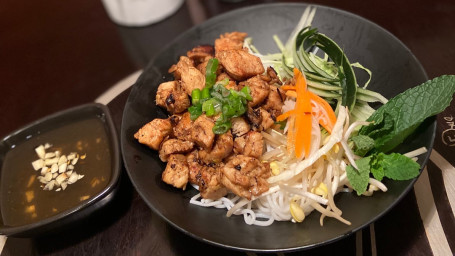 B2. Bun Ga Nuong Vermicelli With Grill Chicken